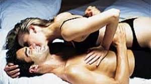 Sevişme sahnesinde oynamak erkek için daha zordur!!! Eve Giden Yolda  neler oldu? VİDEO - Medyafaresi