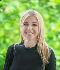 Sheri Parker's Instagram, Twitter & Facebook