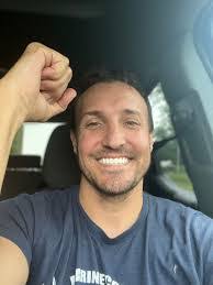 Victor Powell's Instagram, Twitter & Facebook