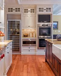 In partnership with bosch home appliances, we're spotlighting a new modern kitchen in a historic boston row house filled with minimal bosch appliances. Sudbury Kitchen Traditional Kitchen Boston By Venegas And Company Houzz