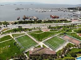 ibb nin maltepe ve pendik teki hali sahalari tamamen yenilendi istanbul sahil suni cim