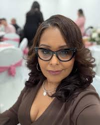 Editing image to white background?