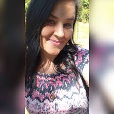 Feuer in Bergedorf-West: Gegen zwei Uhr ist in der Nacht zum Freitag das  Vereinheim des Kleingartenvereins 621 am Billwerder Billdeich komplett  abgebrannt. Feuerwehren aus Bergedorf, Billstedt, Lohbrügge und Nettelnburg  waren im Einsatz.