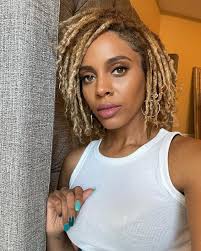 Vonda Page (radicalchangellc)