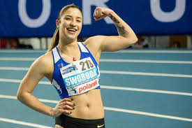 F34), wieczorem kolejne dwa dołożyli kulomiotka róża kozakowska (kat. Ewa Rozpedza Sie Latem Ze Swoboda Przescignela Szewinska Super Express