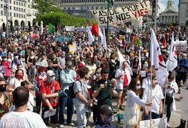 Le bourgmestre philippe close (ps) a … Environ 1 500 Participant A La Manifestation Pour La Sante A Bruxelles Medi Sphere