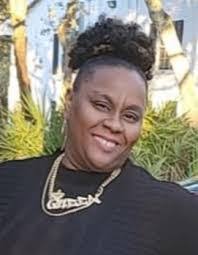 Antoinette Wallace's Instagram, Twitter & Facebook