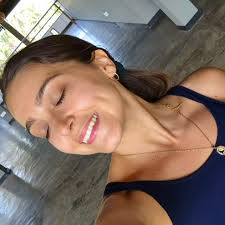 Amelia Delgado (@ameliahaciasamadhi) • Instagram photos and videos