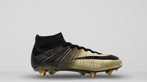Descubra a melhor forma de comprar online. Nike Congratulates Cristiano Ronaldo With Mercurial Cr7 Rare Gold Nike News