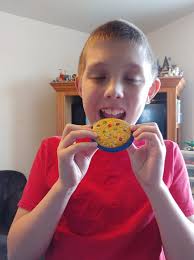 Kneaders Bakery & Cafe **- 621 Markey Pkwy, Belton, MO. Kneaders sounds  like a Panera knockoff in Texas, Arizona, Colorado, Utah and Idaho. This  location in Belton, MO didn't make it.