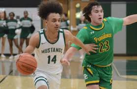 Basketball: Kyle Lipke lifts Providence past Evergreen Park