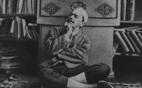 În tratatele sale, el face o incursiune în istoria. Special FaÅ£a Mai PuÅ£in CunoscutÄƒ A Lui Caragiale A Fost Un Ganditor De Stanga