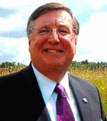 Hampton nears selection of manager's successor