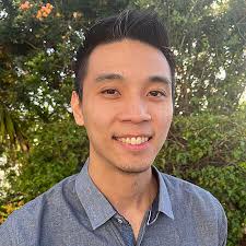 Derek Le's Instagram, Twitter & Facebook