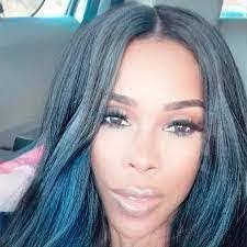 Lillie Wainright's Instagram, Twitter & Facebook