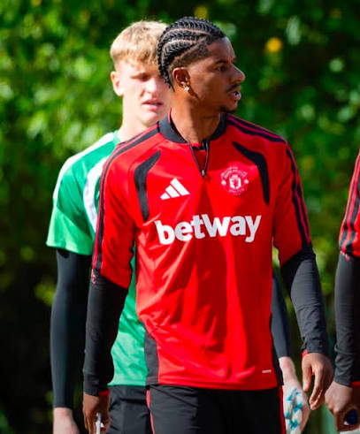 Marcus Rashford leaves Man United chiefs 'seriously impressed' after making  surprise Old Trafford return - with England star mentoring starlets JJ  Gabriel and Shea Lacey