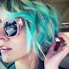 I bleach my hair blonde, so the teal in my hair shows up brightly. 3