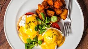 Poached eggs are a beautiful thing. A Guide To Eating Eggs For Weight Loss Sauder S Eggs