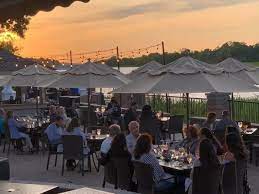 2 Carlucci S Waterfront Mount Laurel Outdoor Restaurant Waterfront Restaurant Lake Hopatcong