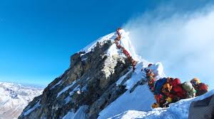 The Viral Photo Of Mount Everest The Untold Accounts Of The People Who Were There Gq