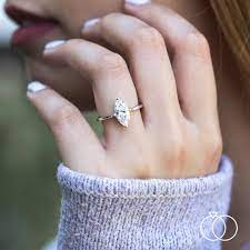 Like other elongated diamond shapes, marquise diamond engagement rings often appear larger than other diamonds of the same carat weight due to their long and narrow shape. Simon G 18k White Gold Engagement Ring Setting Ct Tw Marquise Diamond Engagement Ring Engagement Rings Marquise 18k White Gold Engagement Rings