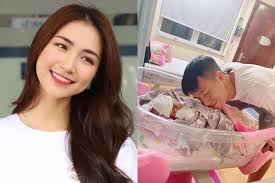 Được nhiều khán giả biết đến là ca sĩ nhạc trẻ của việt nam. Dan Máº¡ng Phat Hiá»‡n Giá»›i Tinh Con Ä'áº§u Long Cá»§a Hoa Minzy Chá»‰ Vi Cau Lá»¡ Miá»‡ng