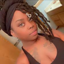 3AM out now featuring me 🔥🔥🔥 this that real throwback RNB type vibe  @itshoneybxby snapped