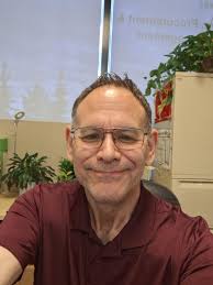 Hey how's everyone's Saturday evening going so far 😁😁