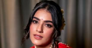 JOIN DAISYSTAR KAVYA THAPAR