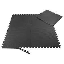 Die bodenschutzmatte ist für allergiker geeignet, da sie keine zusätze von. Samax Eva Schutzmatten Fitnessmatten Set 60x60 Cm 8 Stuck In Schwarz Ma Trading Ihr Spezialist Fur Direktimport
