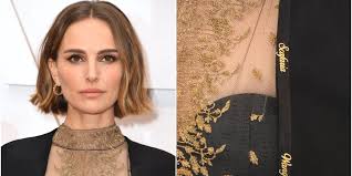 Natalie portman wears names of snubbed female directors on custom cape at oscars 2020. Oscars 2020 Natalie Portman Labelled A Hypocrite For Female Directors Dress