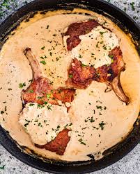 Are boneless chops and come from above the loin chops, near the head and are serve over white or brown rice with steamed vegetables for a dinner the whole family will adore! Pork Chops With Peppercorn Sauce Jo Cooks