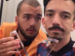 Photos Oops Quand Bigflo Et Oli Cassent Leur Trophee Des Victoires De La Musique 2019 En Fetant Leur Triomphe Bigflo Et Oli Musique Youtubeur Francais