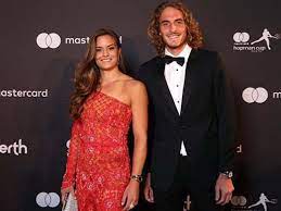 Bringing you closer to the people and things you love. H Maria Sakkarh Apanta Einai Zeygari Me Ton Stefano Tsitsipa
