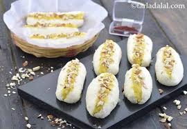 Like coconut ladoo, besan ladoo, gulab jamun parfait, besan barfi, kheer, sandesh, malpua, etc. Indian Desserts 2000 Indian Sweet Recipes