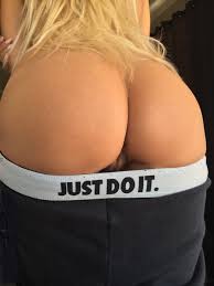 She is Asking for it !!! Porno Photo - EPORNER