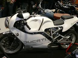 Rocketgarage Cafe Racer Ducati Tt900 Endurance Cafe Racer Ducati Motocicli Personalizzati