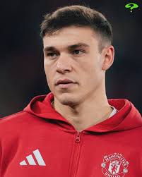 Manuel Ugarte está haciendo más entradas por 90 minutos (4.4) que cualquier  otro jugador en la Premier League esta temporada (más de 750 minutos). ⚔️  [WhoScored.com] : r/reddevils