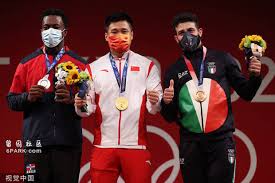 He ended up winning the gold medal at the 2012 summer olympics in the 77 kg class with a total of 379 kg. Frfdrtqaul27hm