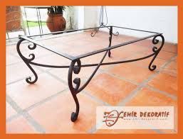 Bu kullanım sırasında doğru yapılmayan birleştirmeler dekoratif yönü zayıf ürünlerin ortaya çıkmasına neden olur. Ferforje Camli Orta Sehpa Tasarimlari Pencere Korkuluk Modelleri Ve Urunleri