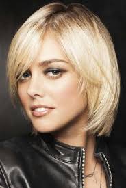 Coiffure 2014 Pour Carre Court Coiffure Tendances Coiffures Coupe De Cheveux