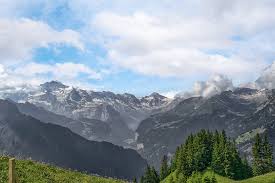 Bergen in zwitserland wie op zoek is naar mooie plekjes in de natuur, die kan niet om de zwitserse bergen heen. Alpen Bergen Zwitserland Gratis Foto Op Pixabay