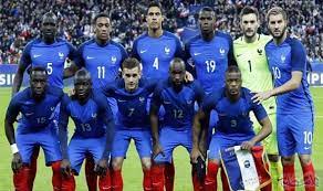 المنتخب الفرنسي يتوج بلقب كأس العالم للمرة الثانية في تاريخه. Ø³Ø§Ù† Ø¨Ø·Ø±Ø³Ø¨Ø±Øº ØªØ´Ù‡Ø¯ ÙˆØ§Ù‚Ø¹Ø© Ø¹Ù†ØµØ±ÙŠØ© ÙƒØ§Ù† Ø¶Ø­ÙŠØªÙ‡Ø§ Ù†Ø¬ÙˆÙ… Ø§Ù„Ù…Ù†ØªØ®Ø¨ Ø§Ù„ÙØ±Ù†Ø³ÙŠ ÙÙ„Ø³Ø·ÙŠÙ† Ø§Ù„ÙŠÙˆÙ…