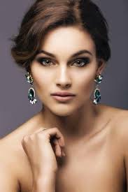 3 hoa hậu đình đám chung khung hình, đố tìm nổi 1 nét xấu