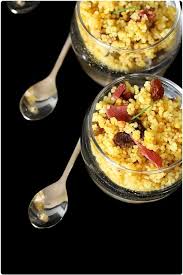 Ces Petites Verrines Tres Rapides A Preparer Sont Delicieuses Et Parfumees Elles Associent Le Sucre Sale Avec Les Fruit Recette Verrine Semoule Idee Recette