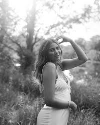 Are you joking me 😭 how are seniors these days even real!?