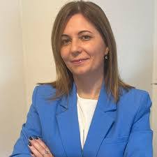 Lola Chamorro's Instagram, Twitter & Facebook