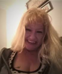 Regina Putnam's Instagram, Twitter & Facebook