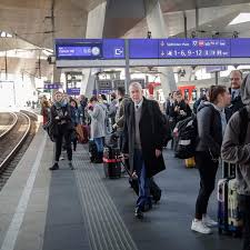 Alexander van der bellen wordt de nieuwe president van oostenrijk. Austrian President Alexander Van Der Bellen Taking The Public Train To Meran Italy To Meet President Sergio Mattarella Europe