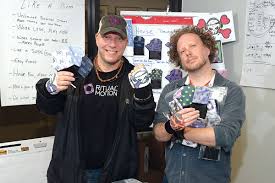 For R.I. company, glove is a great fit for gamers